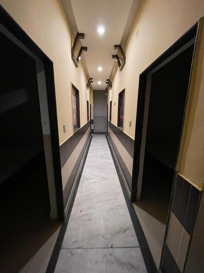 אגרה Travel Monkey Hostel מראה חיצוני תמונה