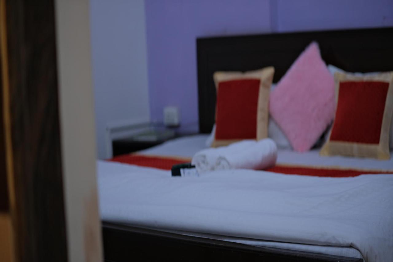 אגרה Travel Monkey Hostel מראה חיצוני תמונה
