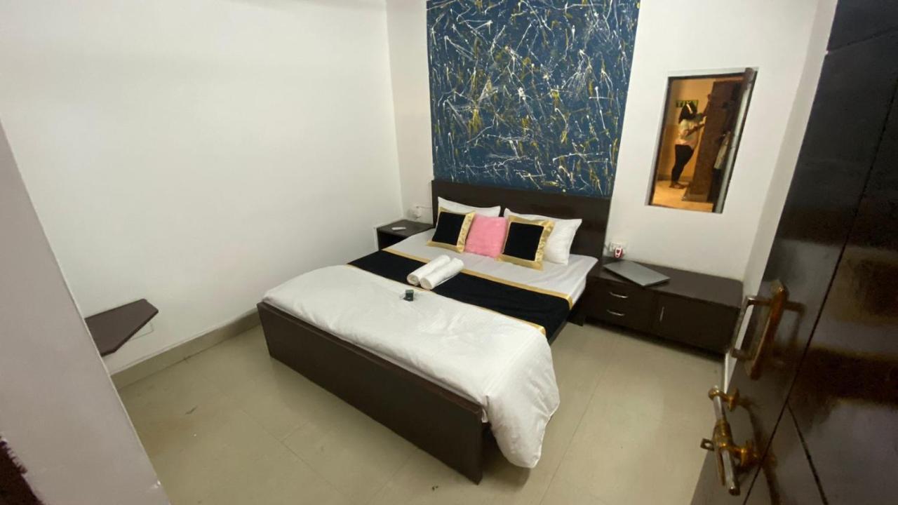 אגרה Travel Monkey Hostel מראה חיצוני תמונה