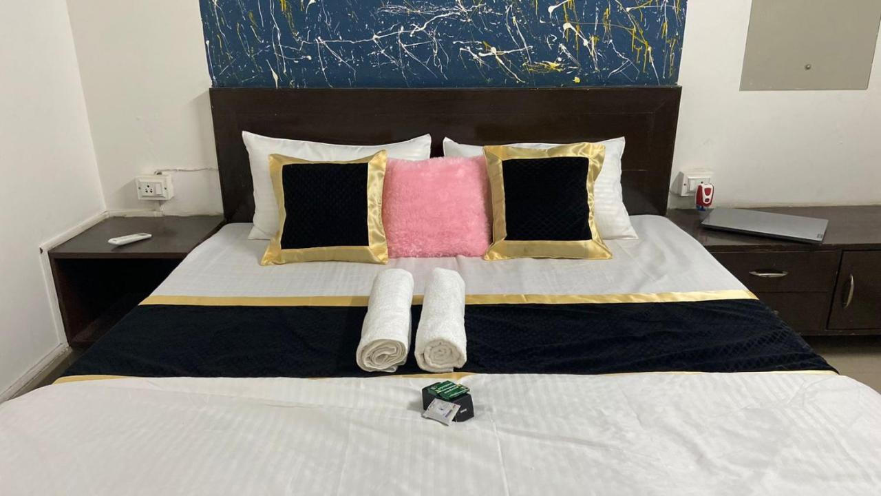 אגרה Travel Monkey Hostel מראה חיצוני תמונה