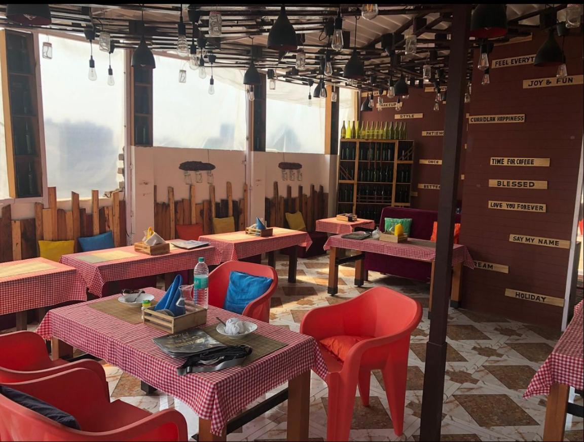 אגרה Travel Monkey Hostel מראה חיצוני תמונה