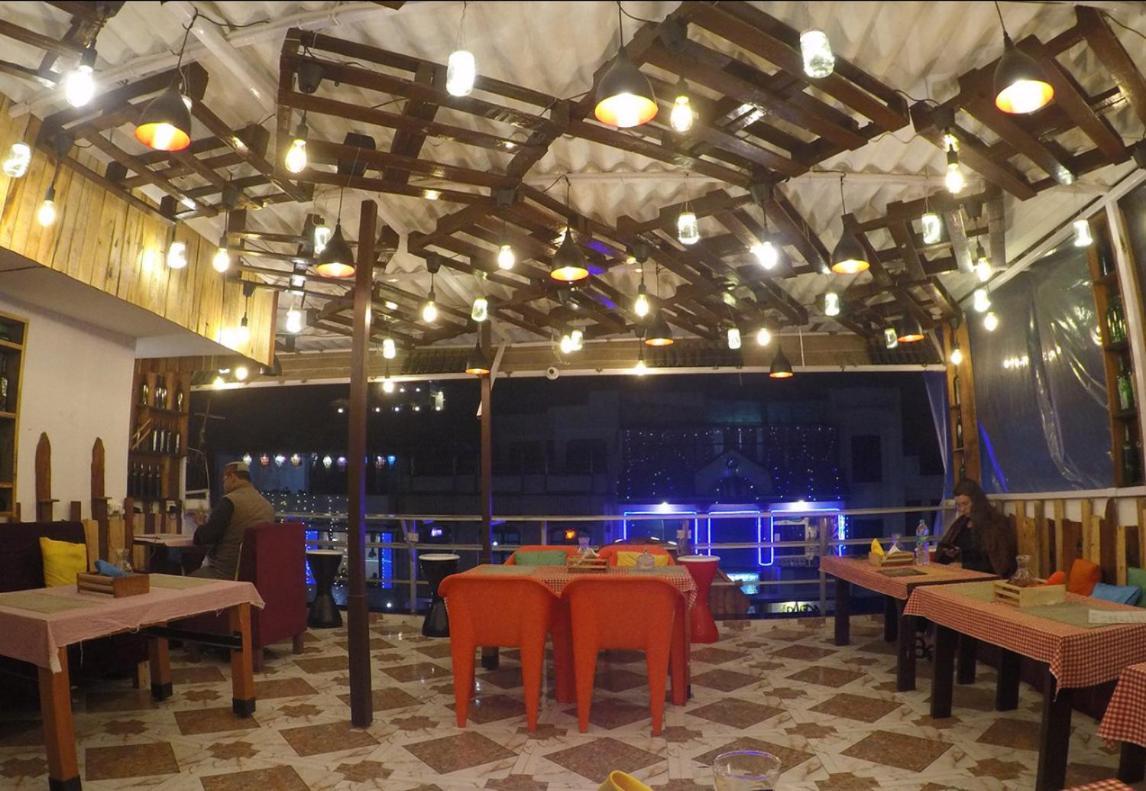 אגרה Travel Monkey Hostel מראה חיצוני תמונה
