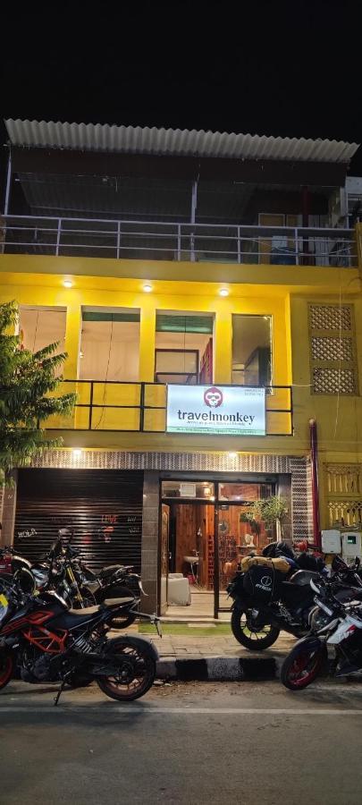 אגרה Travel Monkey Hostel מראה חיצוני תמונה